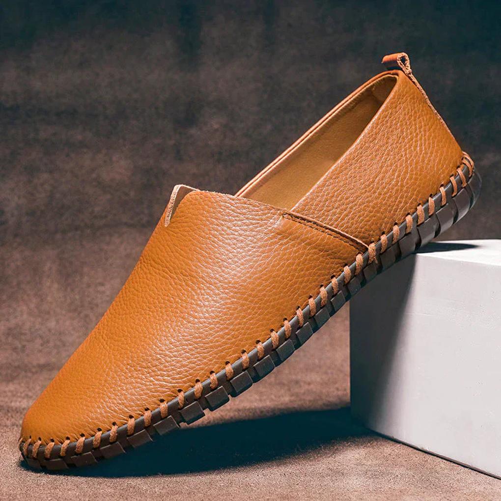 Elegant Loafers | Black Leather Slip-Ons with Cushioned Insole | Comfortable Footwear for Women