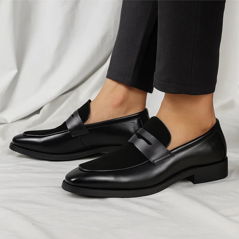 Marco | Black Loafers for Women with Cushioned Footbed | Elegant Comfort for Everyday Wear