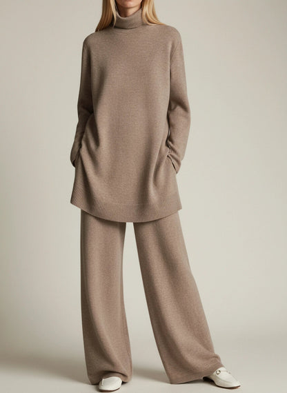Chic Lounge | Women's Pant Set with Turtleneck Top | Effortless Style for Comfort