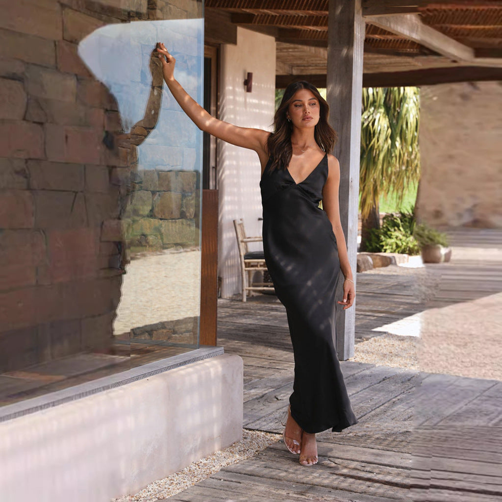 Elegant Women's Maxi Dress with Adjustable Straps & Open Back for Summer Events