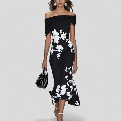 Elegant Midi Dress with Statement Print & Relaxed Silhouette 3