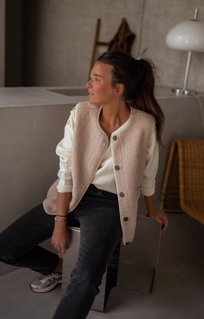 Women's Soft Fabric Vest — Relaxed Sleeveless Layering Gilet 9