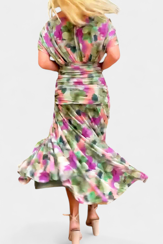 Eryzziah Elegant Floral Maxi Dress with V-Neckline & Pleated Waist 10