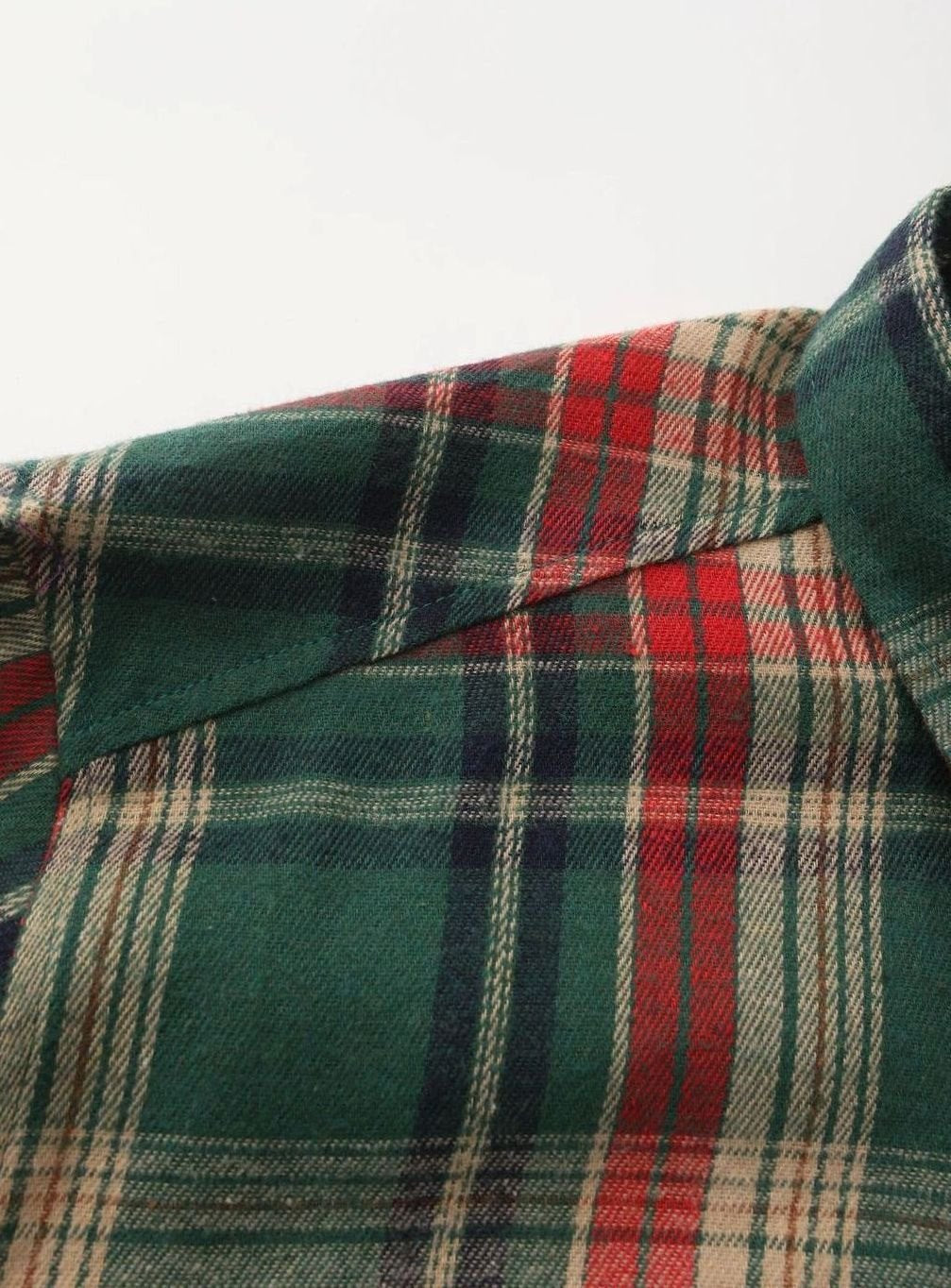 Men's Plaid Flannel Shirt — Regular Fit Long-Sleeve Button-Up 4