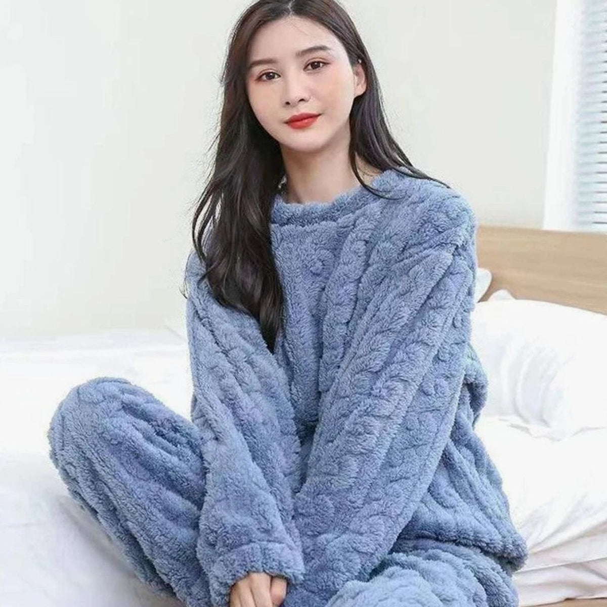 Women's Fleece Loungewear Set — Relaxed Fit Two-Piece 5