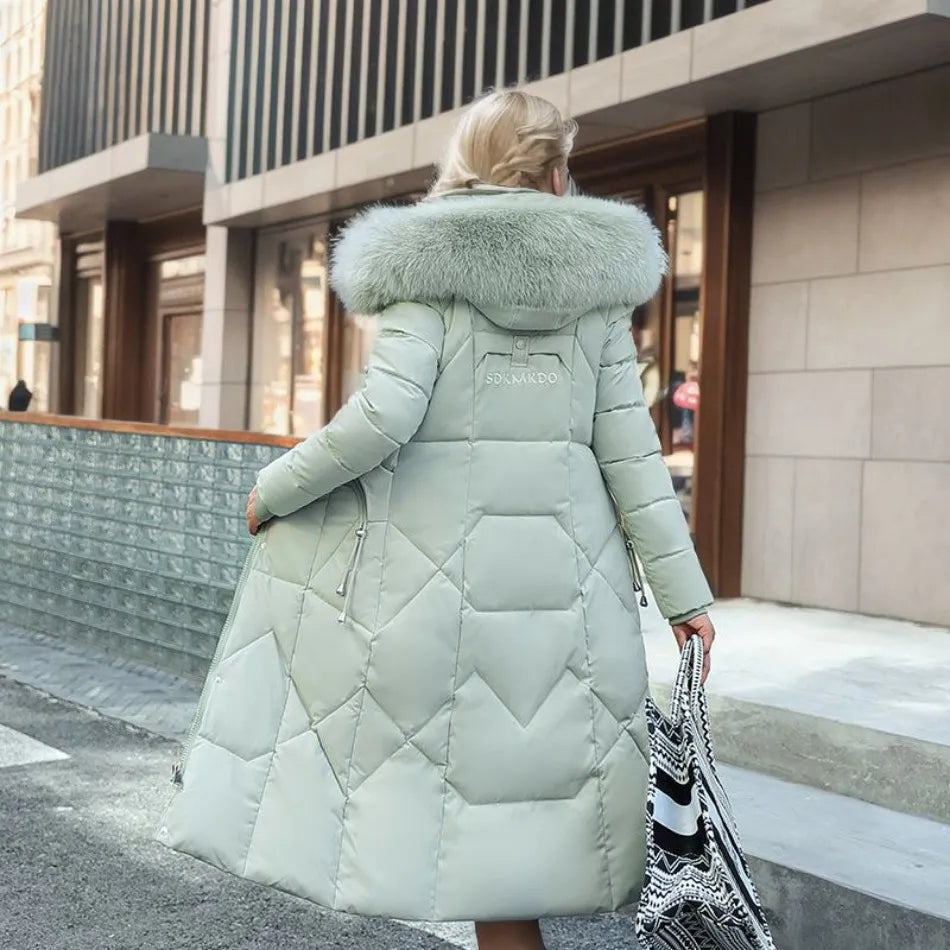 Women's Quilted Puffer Coat with Hood Trim for Winter 9