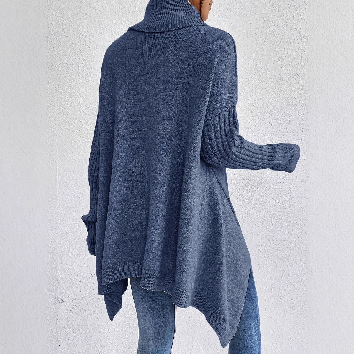 Women's Oversized Turtleneck Sweater in Soft Winter Knit 2