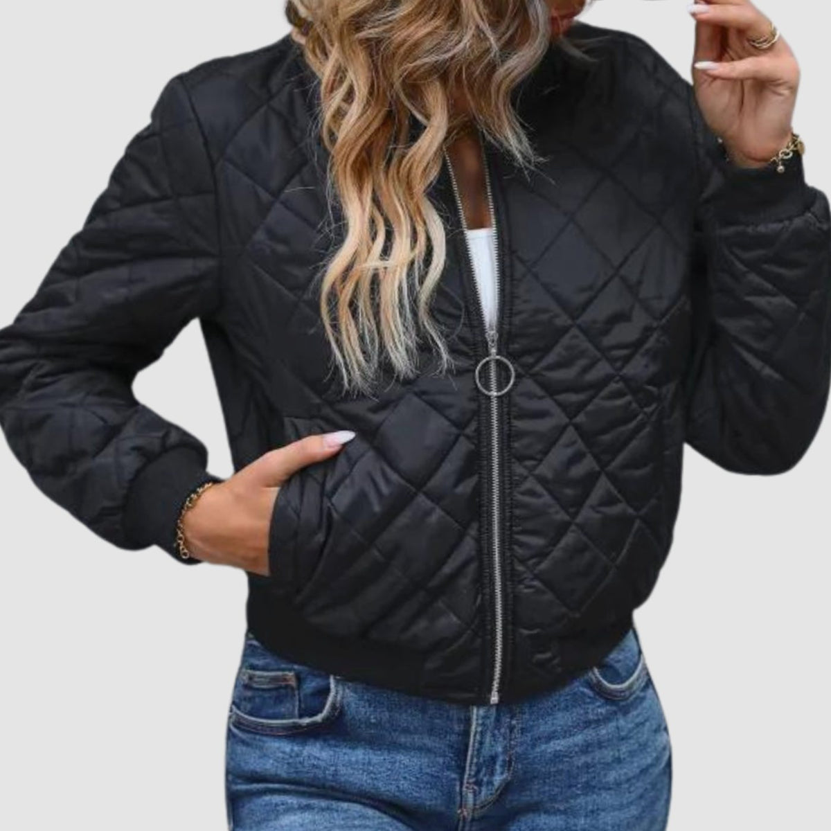 Women's Diamond Quilted Cropped Bomber Jacket — Zip-Up 1