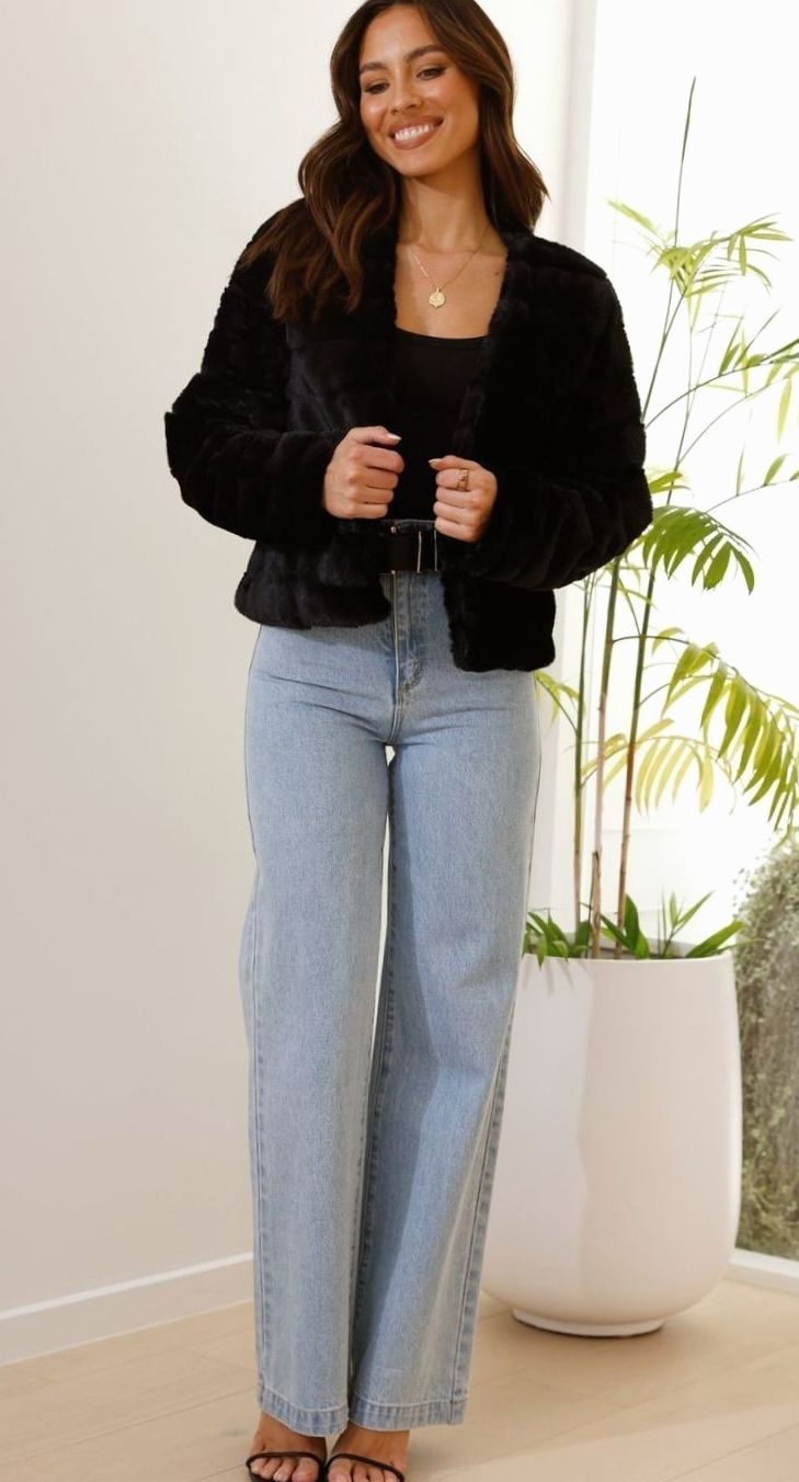 Women's Quilted Faux Fur Cropped Open-Front Evening Jacket 6